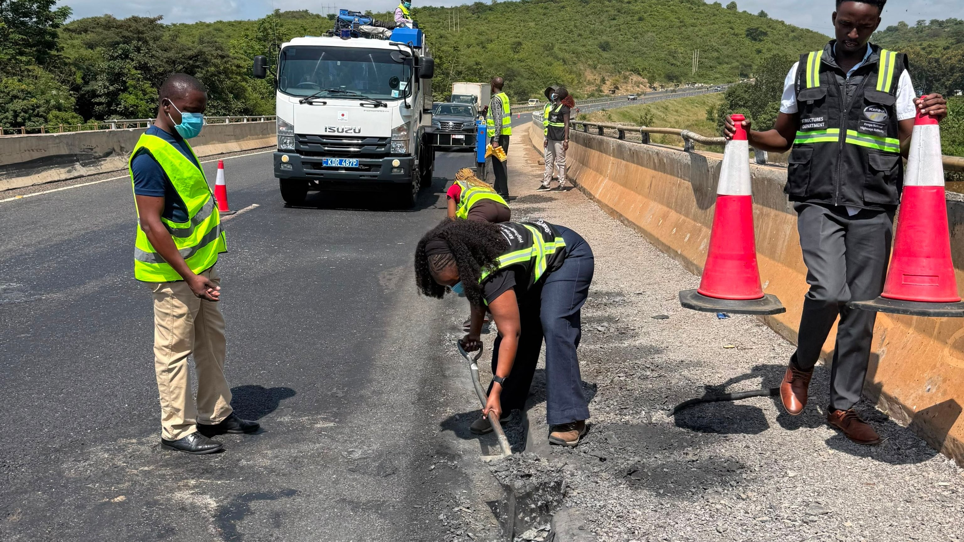 KeNHA Completes Detailed Inspection of Sagana Bridge After Fuel Tanker Explosion