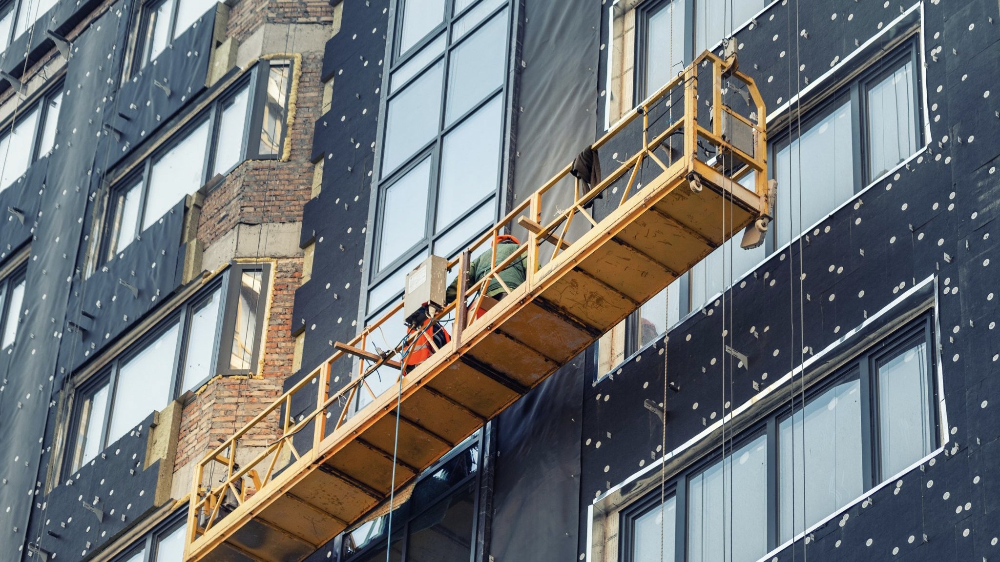 Unsafe Cladding: Construction Stalled on Most CSS Sites Amid £4.3bn Developer Shortfall