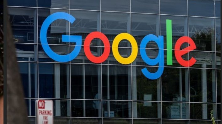 Google and Tesla Shares Slide as Heavy AI Spending Rattles Investors