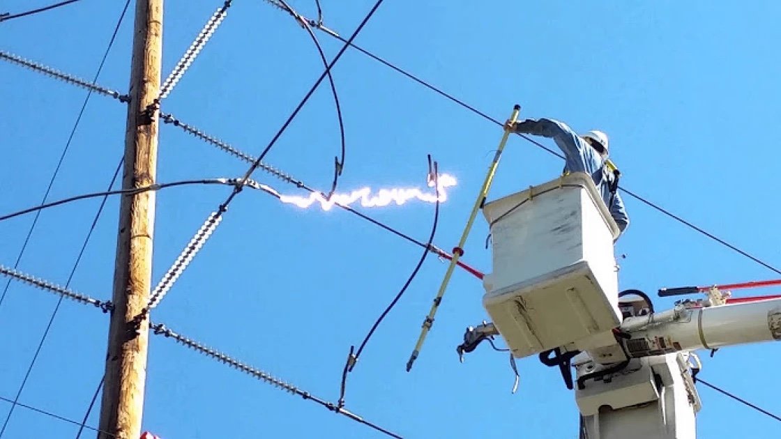 Awendo Residents Outraged After Grade Six Pupil Electrocuted Near Roadside Kiosk