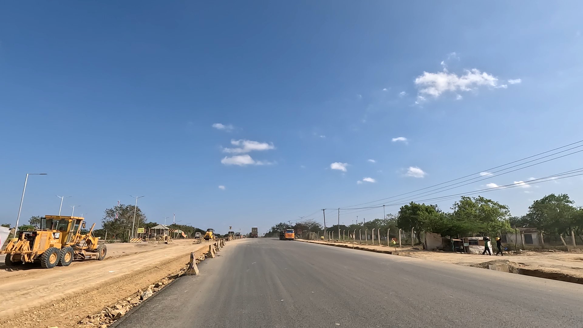 Section of Mombasa road with ongoing construction works between Mombasa and Mariakani.