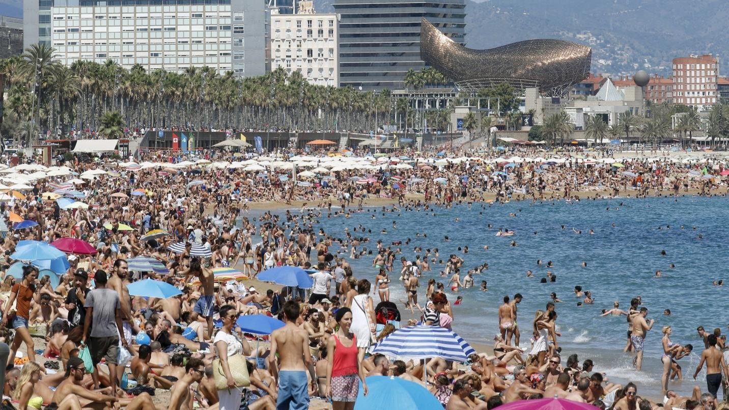 Spain Welcomes 36.8 Million International Tourists in Five Months