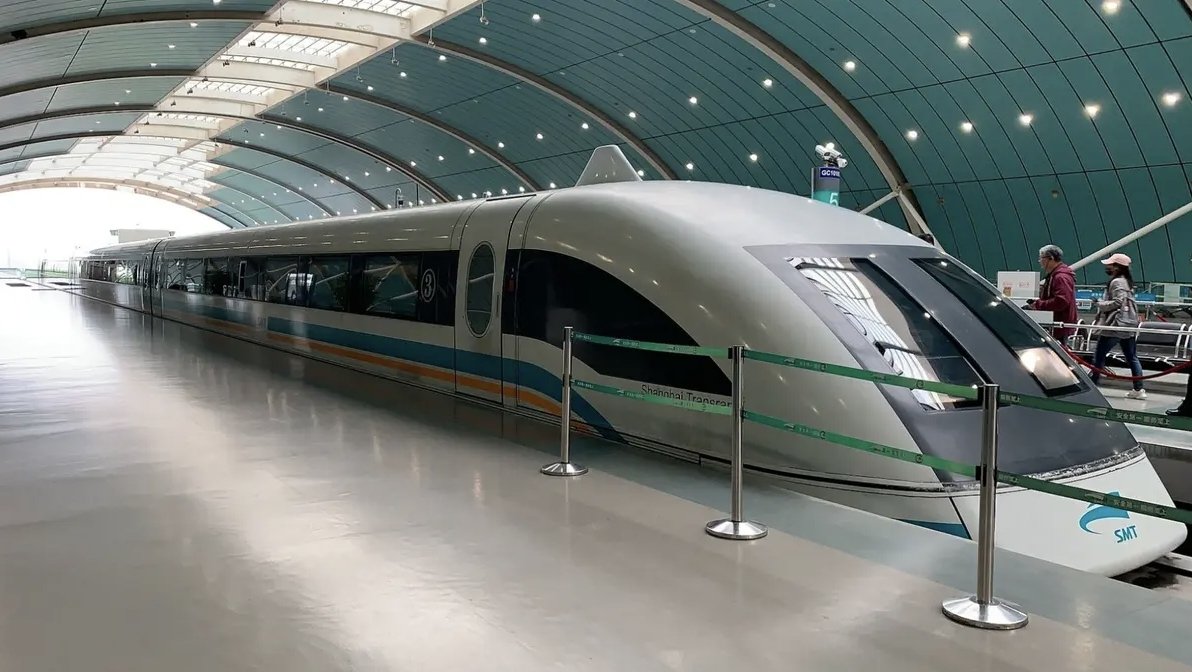 Faster Than a Fighter Jet: Chinese Maglev Model Reaches 497 MPH in 5.3 Seconds