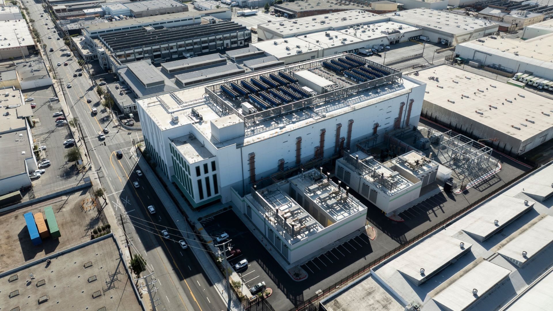 AI Smart Grid Software Stops Data Center Power Spikes in Texas Trials
