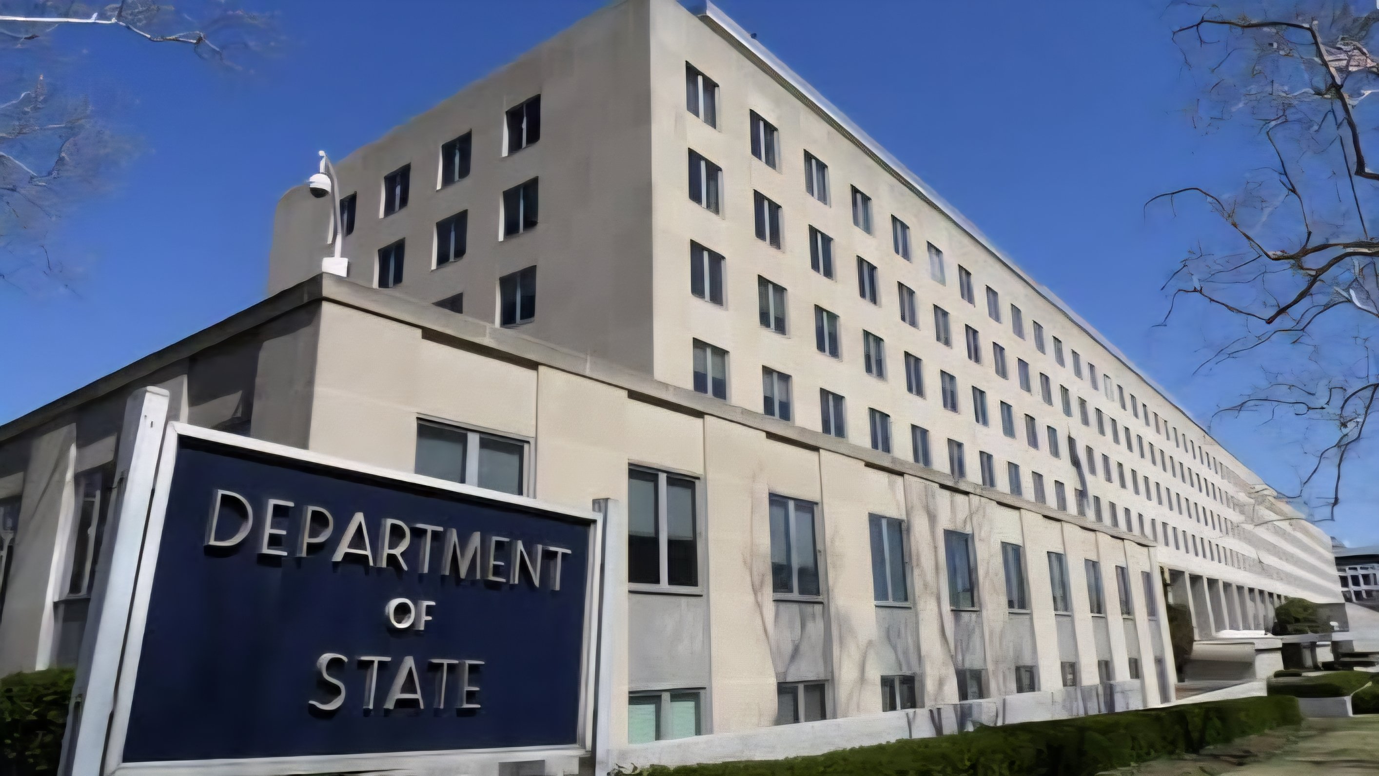 US administration pauses immigrant visa applications worldwide