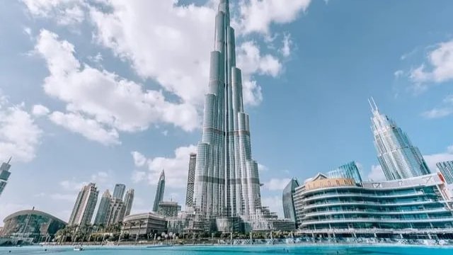 If Humans Suddenly Vanished, How Long Would Burj Khalifa Stand Before Collapse?
