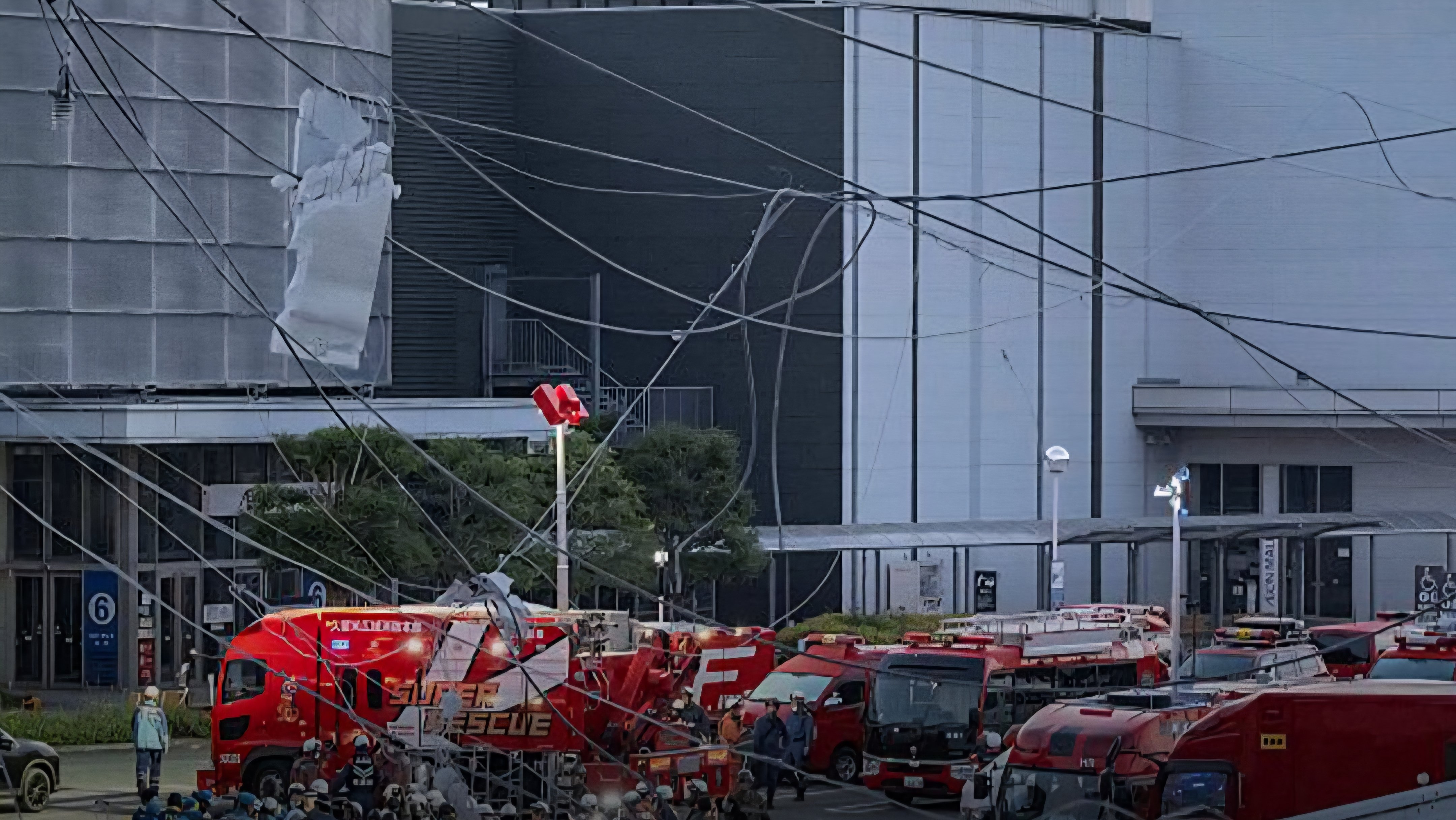 Trapped Victims Spark Emergency Operations Following Devastating Collapse in Japan