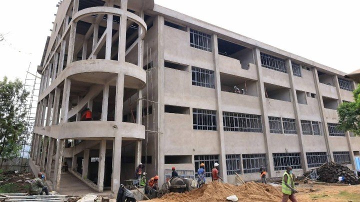 Modern multi-storey Mutuni Level 5 Referral Hospital building in Dagoreti South, Nairobi