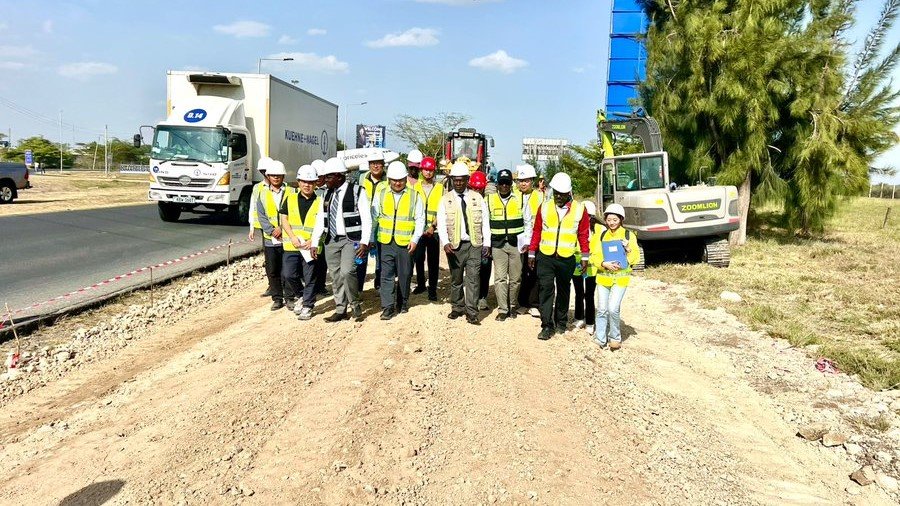 KeNHA officials inspecting ongoing construction works along the JKIA to James Gichuru A8 highway corridor