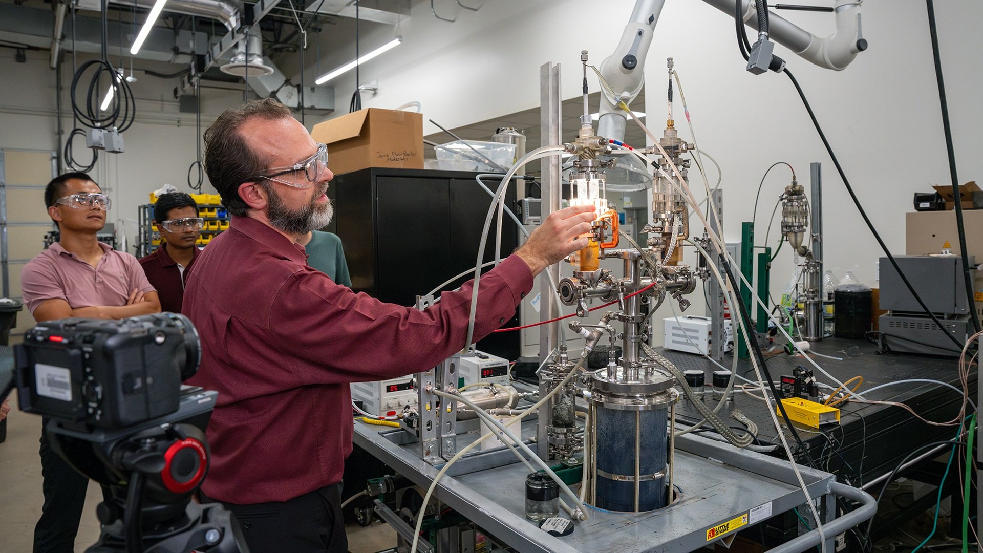 Texas A&M Engineers Accidentally Turn Methane Into High-Purity Graphene Oxide