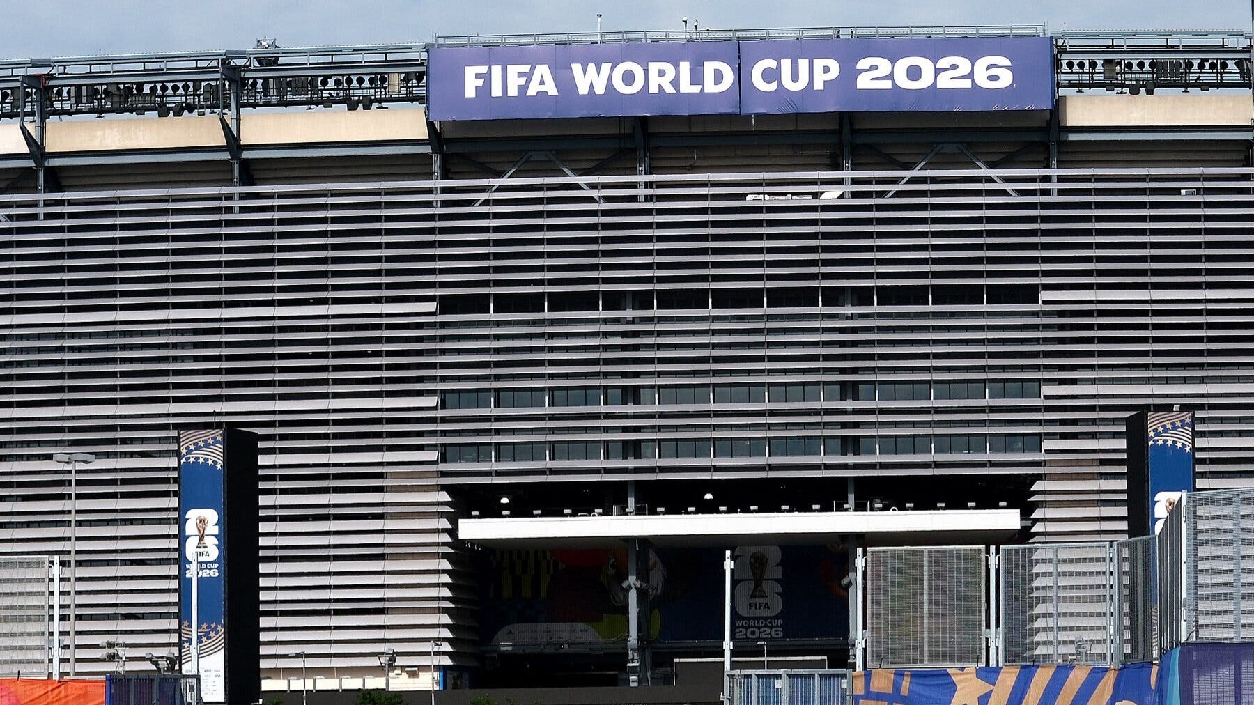 New Stadium Shuttles Introduced to Tackle World Cup Transport Hurdles