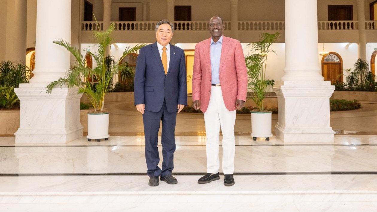 President William Ruto and CCCC Chairman Song Hailiang standing together at State House Nairobi during a diplomatic meeting.