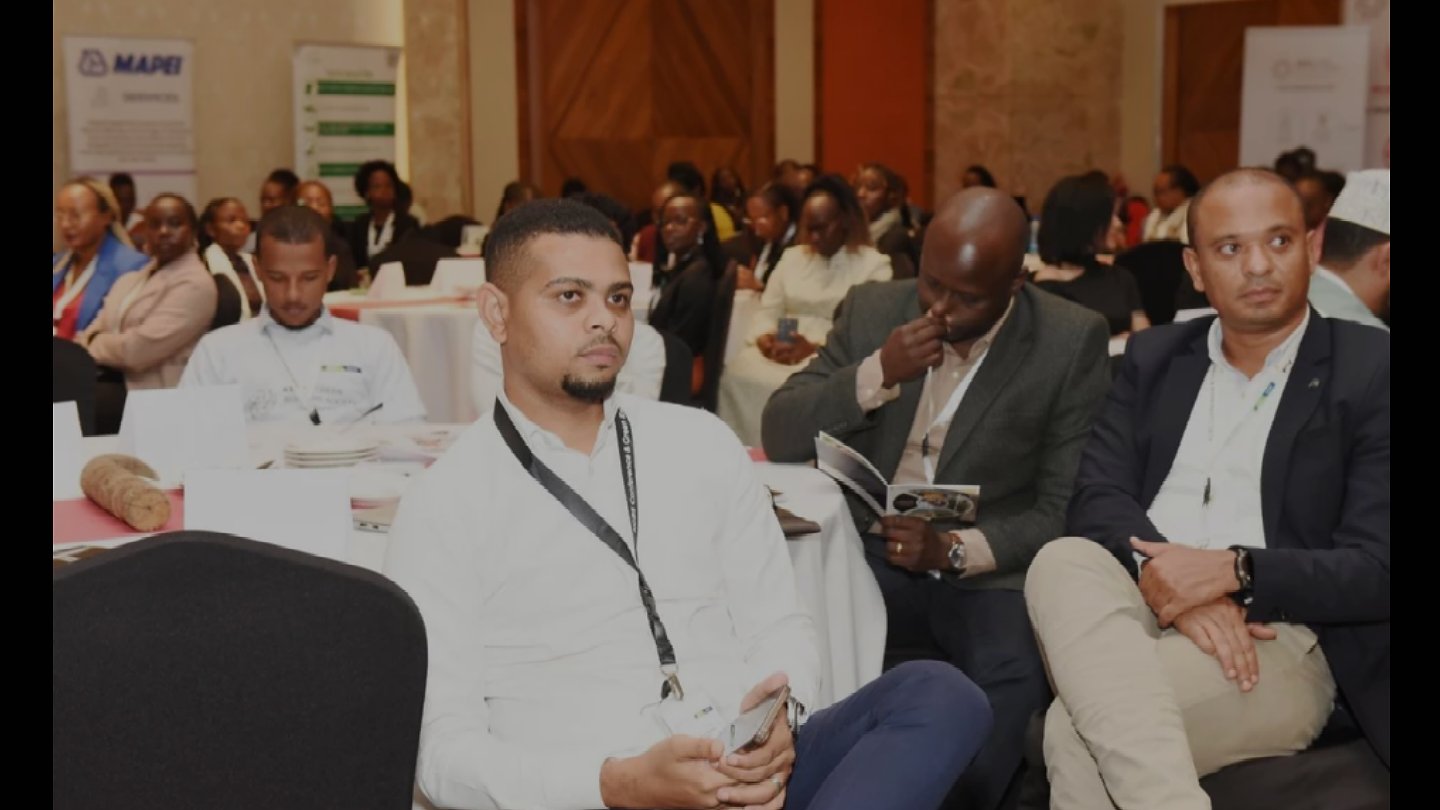 Megan Homes CEO Ahmed Badawy with Ahmed Mohamed (Megna's Head of Sales and Marketing) during the award ceremony