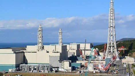 Kashiwazaki-Kariwa nuclear power plant, the world's largest by capacity, where Reactor 6's restart was unexpectedly suspended just hours after achieving criticality due to a control rod alarm in January 2026.
