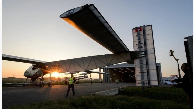 Swiss Solar Plane Crashes into Sea During Test Flight
