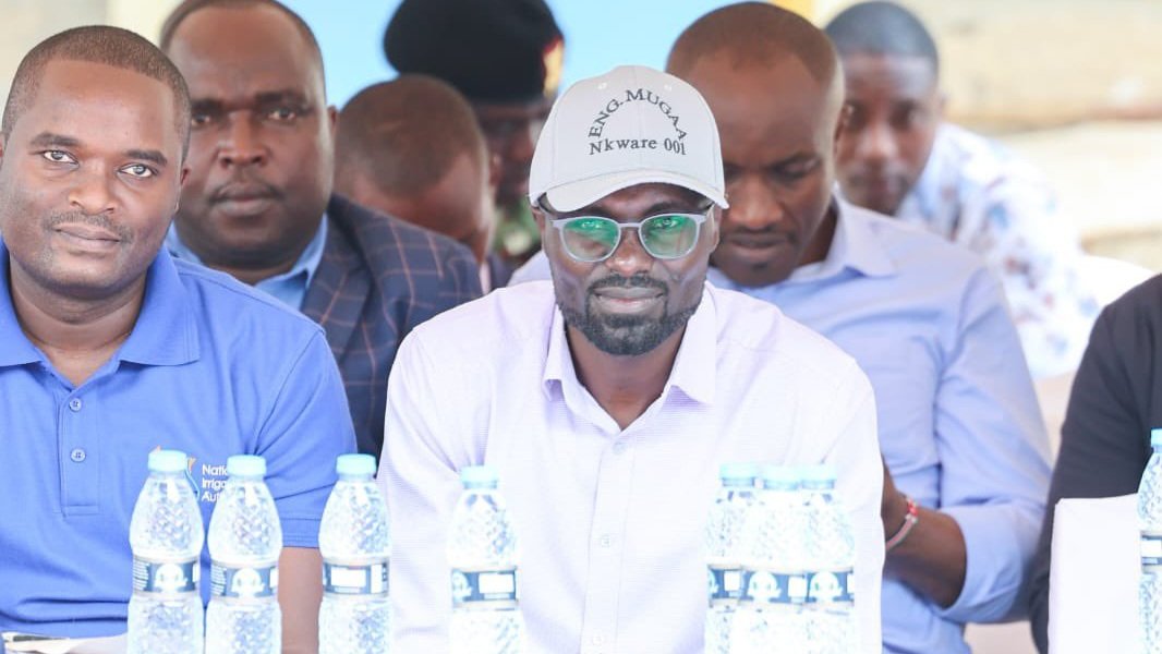 Water CS Eng. Eric Mugaa addressing residents at the Ushirika-Umoja Irrigation Project public participation forum in Kilili, Meru County.