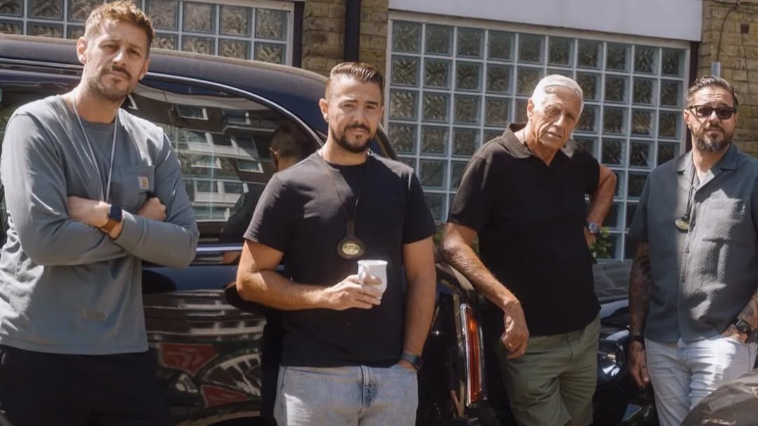 London Cabbies Confront Autonomous Taxi Threat on Historic Streets