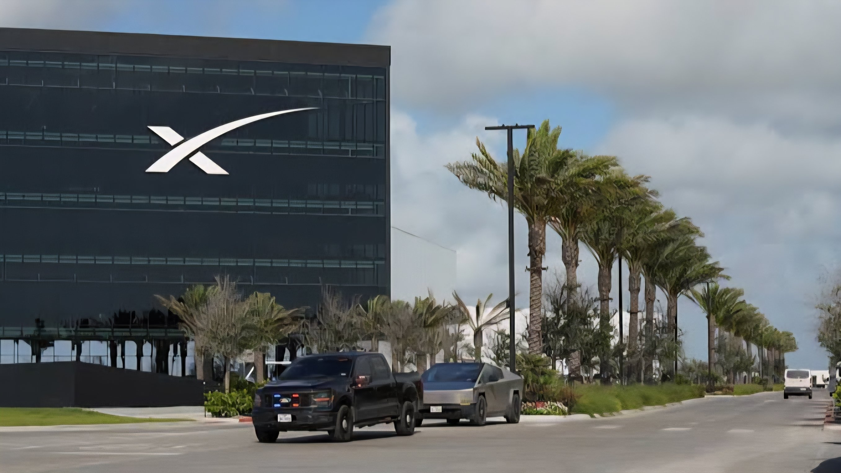SpaceX Moves to Construct Eight-Mile Natural Gas Pipeline for Texas Launch Site