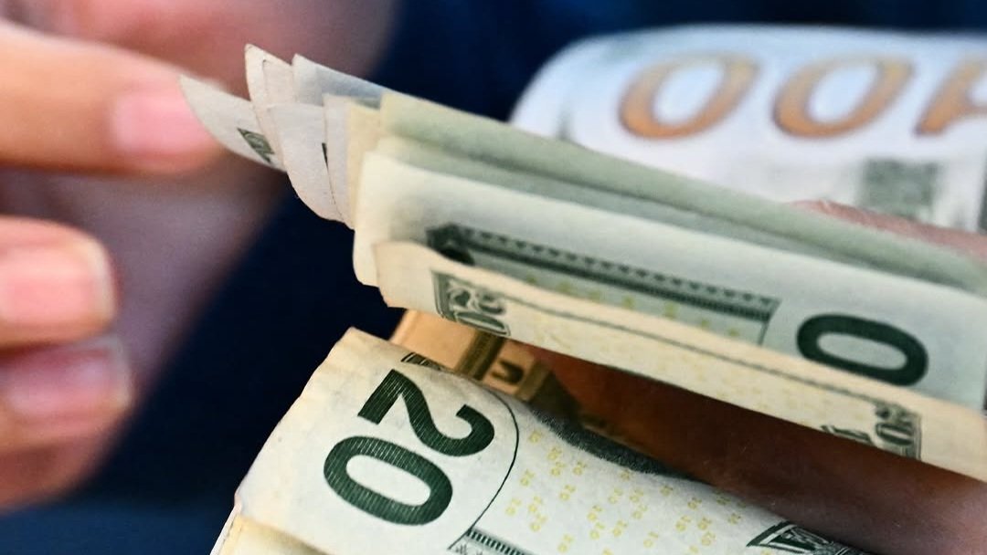 AI Expansion Threatens Traditional Payroll Taxes and Public Spending