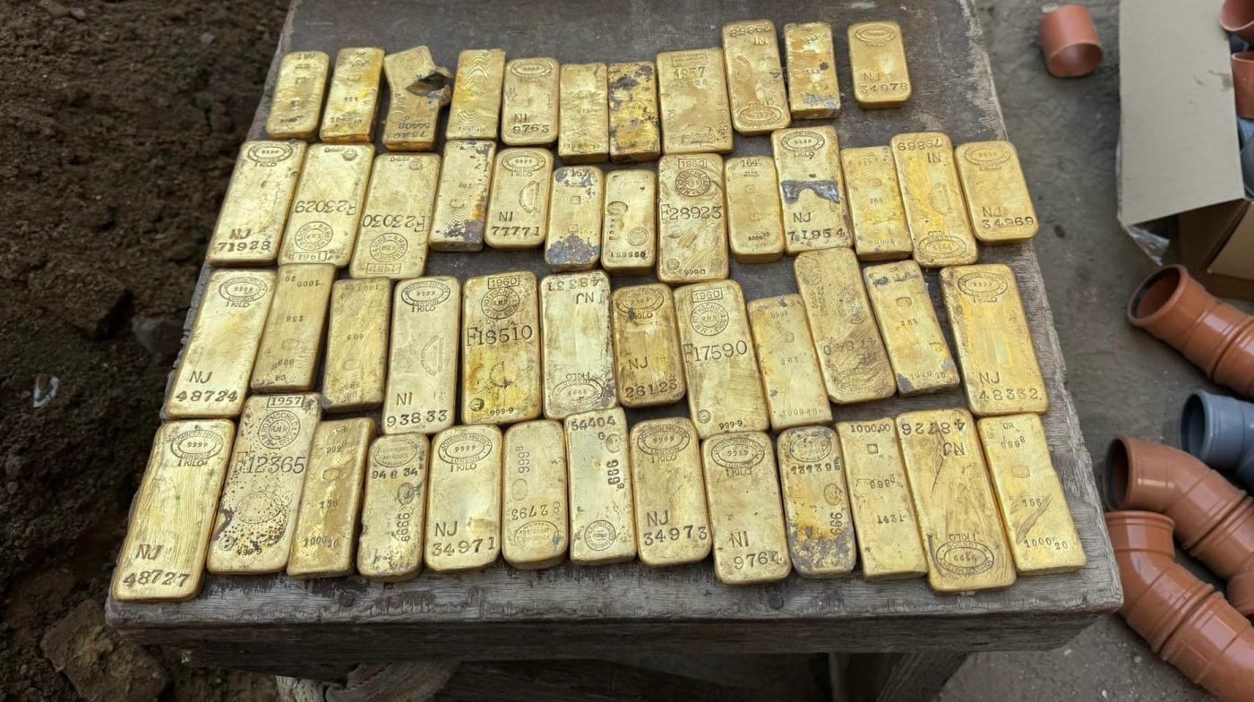 Construction Workers Dig Up $10 Million Gold Stash During Routine Sewer Work