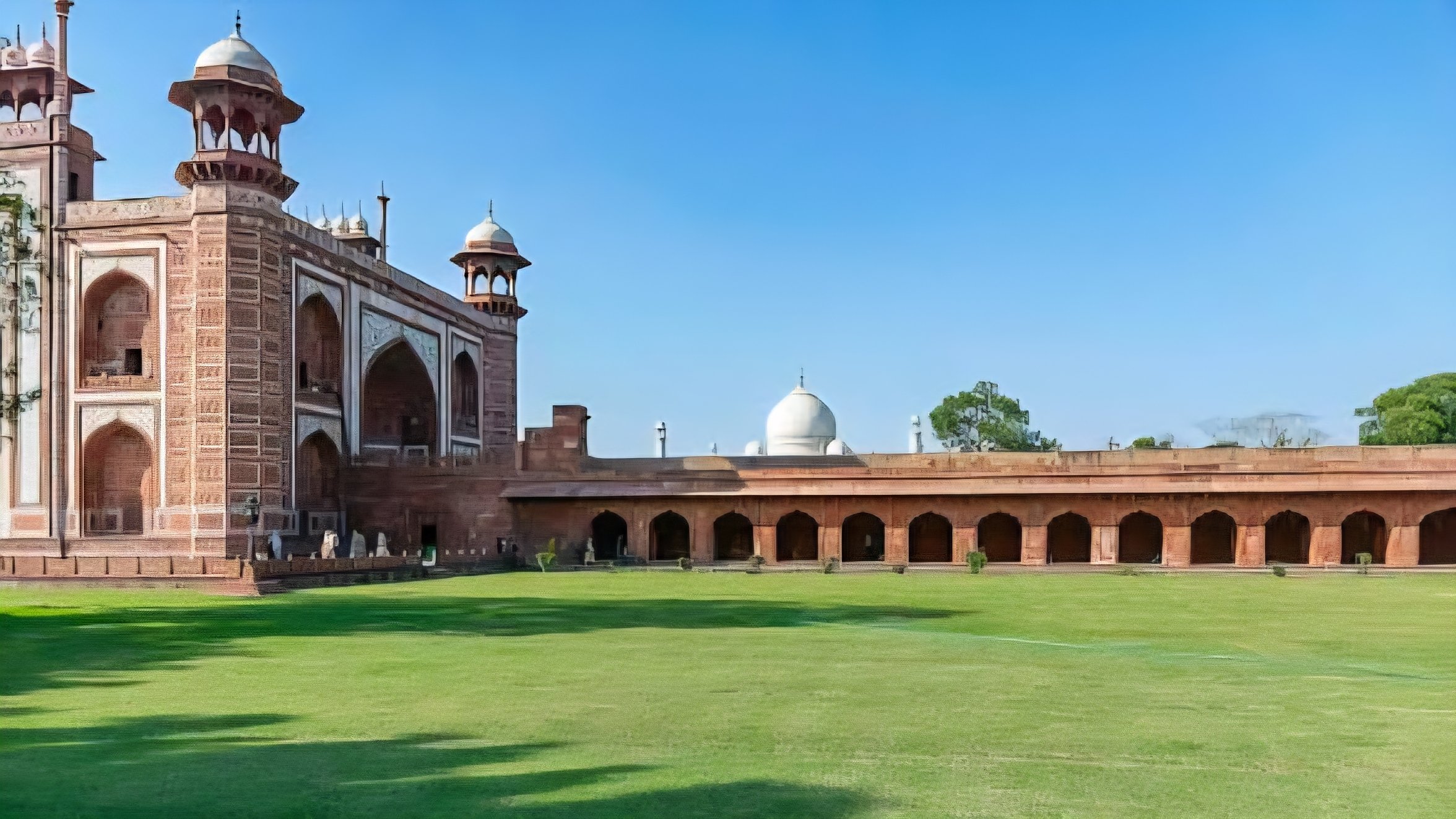 Engineering Teams Race to Save Taj Mahal From Foundation Risks