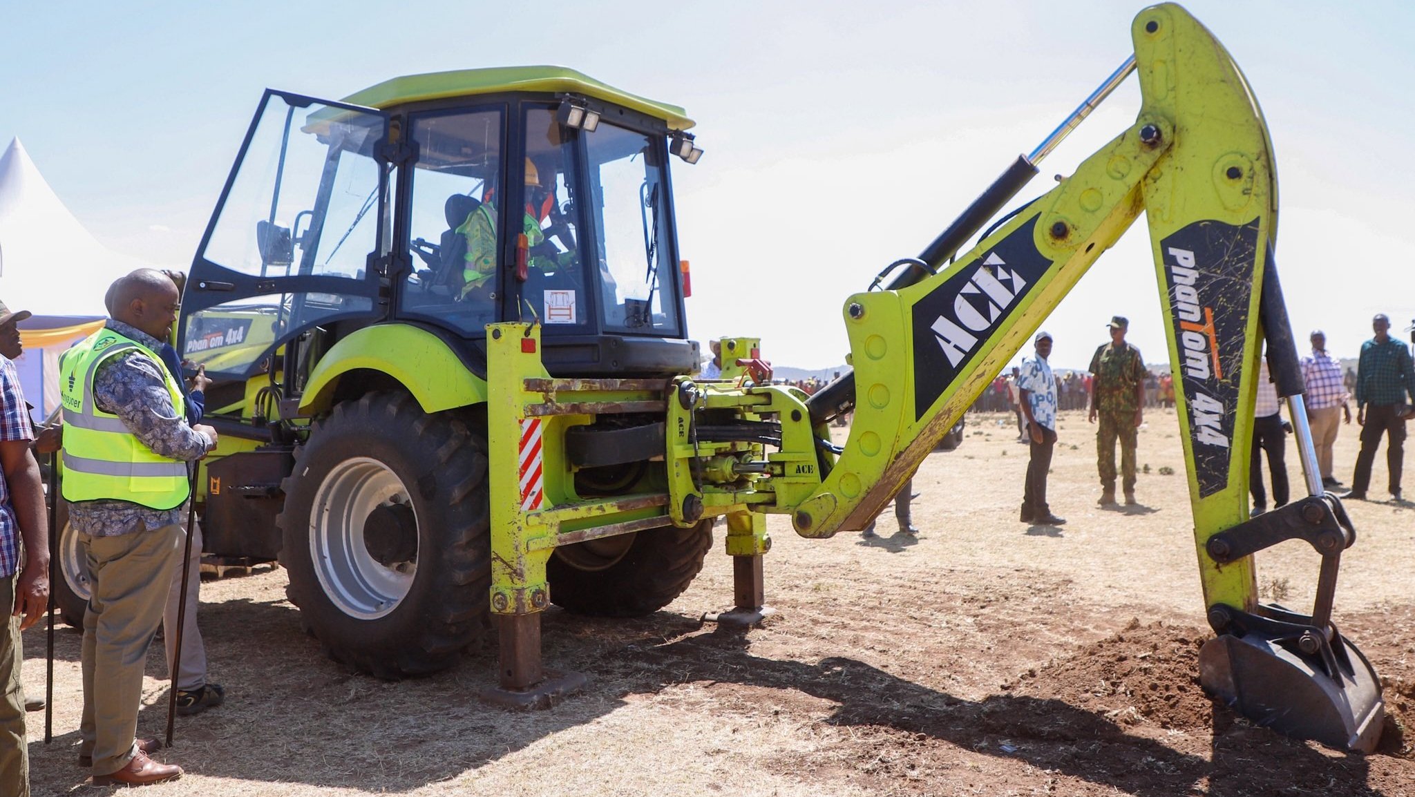 President Ruto launches Olposmoru solar mini-grid in Narok